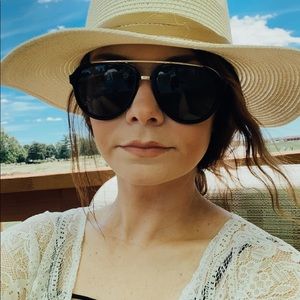 Meet your Posher, Molly